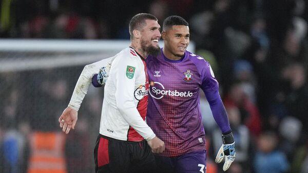 WATCH: Gavin Bazunu helps Southampton score last minute equaliser