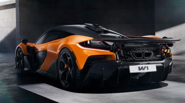 McLaren W1 rear